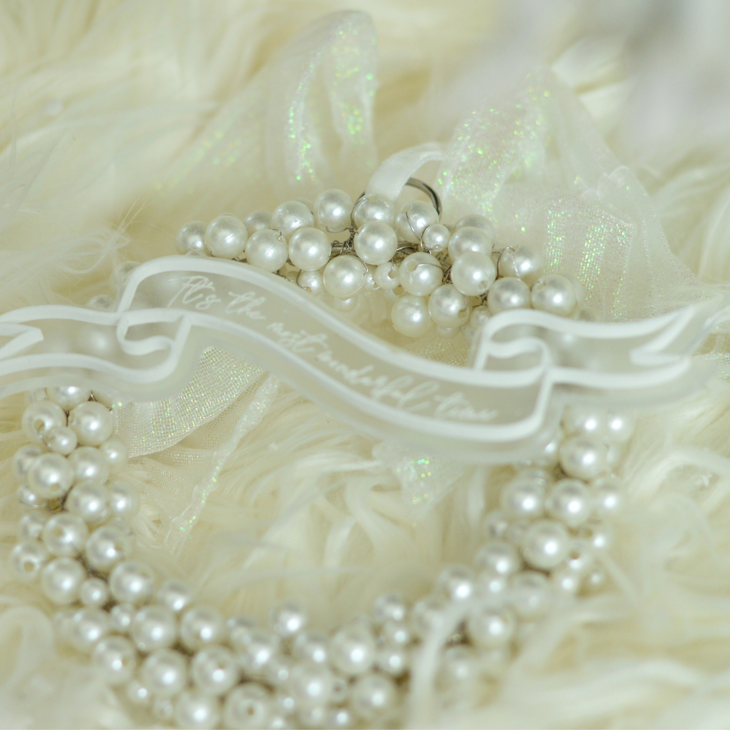 The Pearl Wreath Ornament