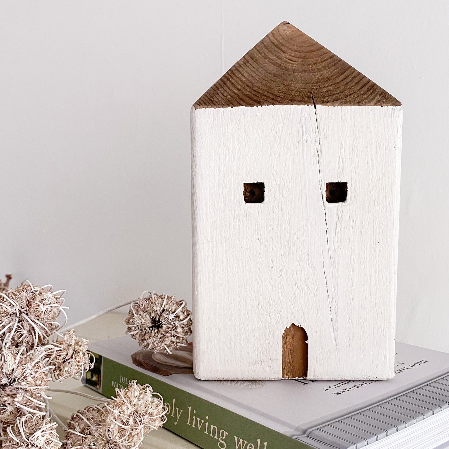 Oliva wood house