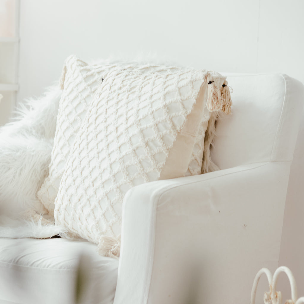 BARI CUSHION