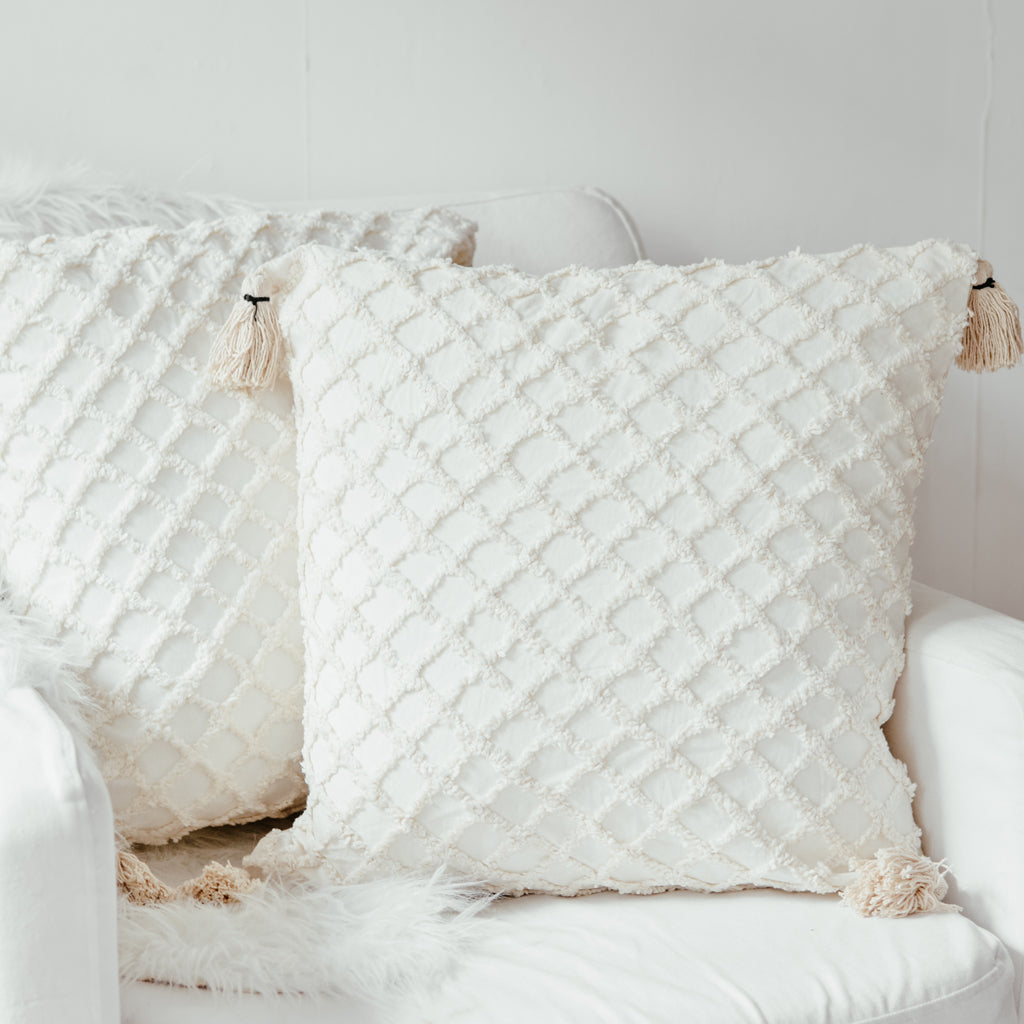 BARI CUSHION
