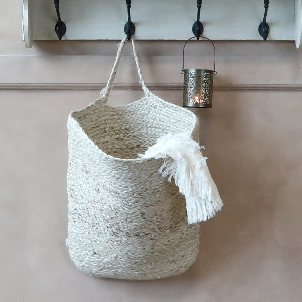 Nusa Hanging Basket – Natural Jute Wall Storage
