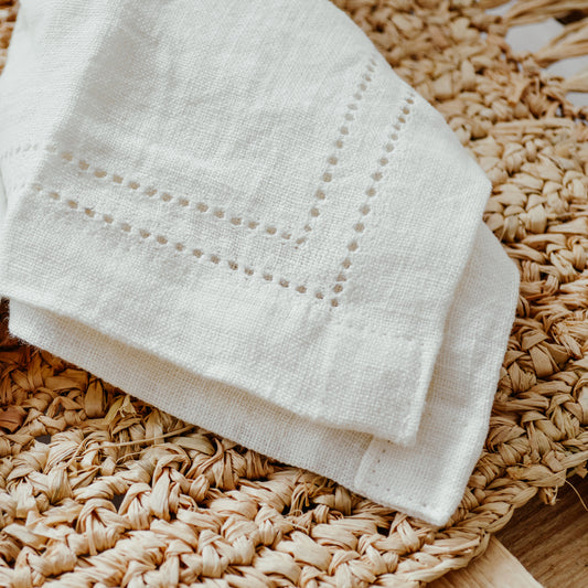 Amalfi Napkin Set – 4 Cotton Napkins in Cream (40×40 cm)